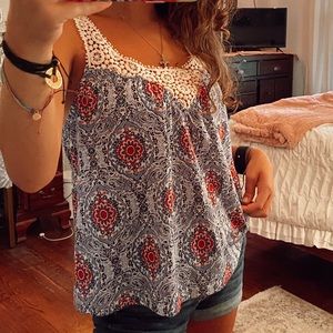 Red white and blue tank top pattern
